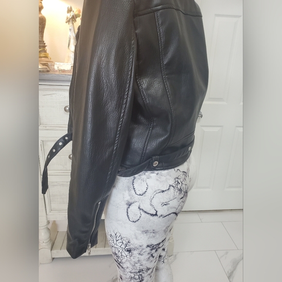 Blank NYC Women's Vegan Black Leather Jacket Size XL - Picture 2 of 12